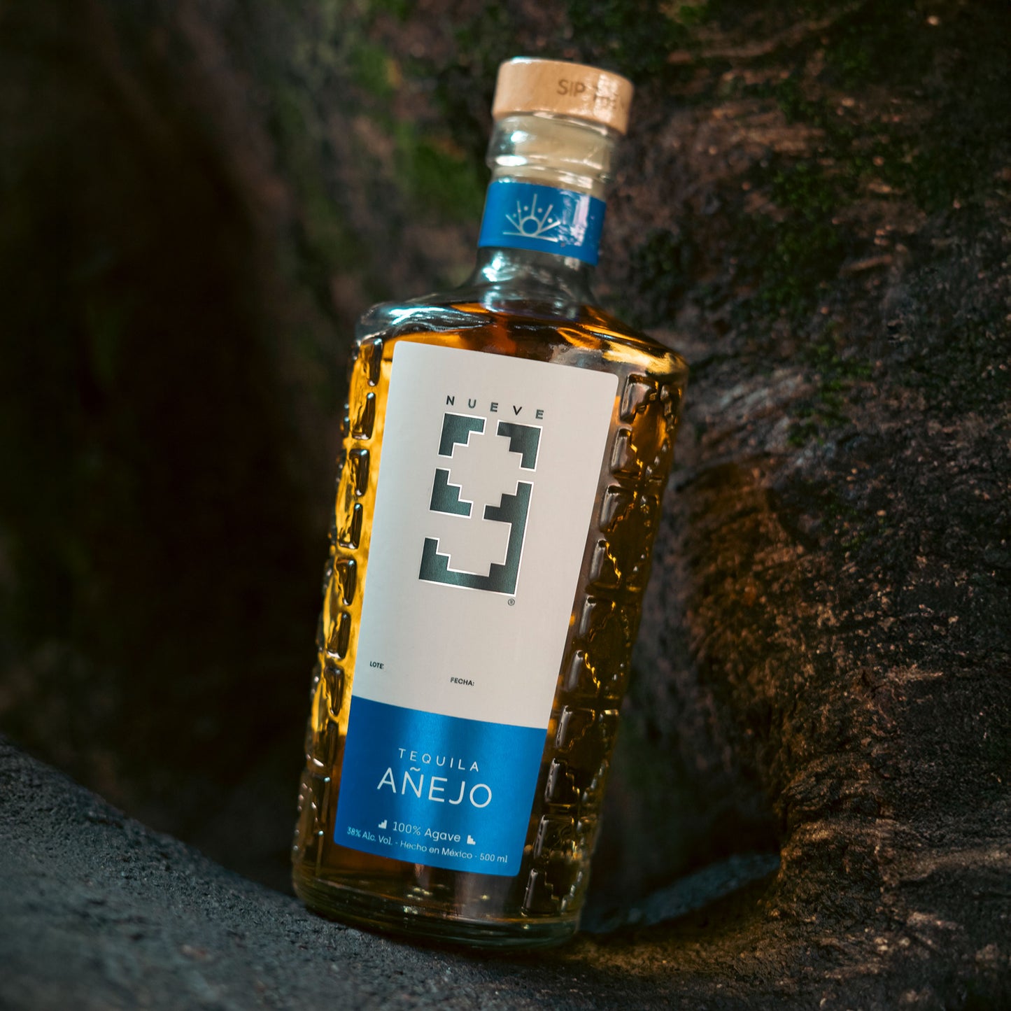 Tequila 9 Añejo - 100% Agave, 500ml | 38% Vol.